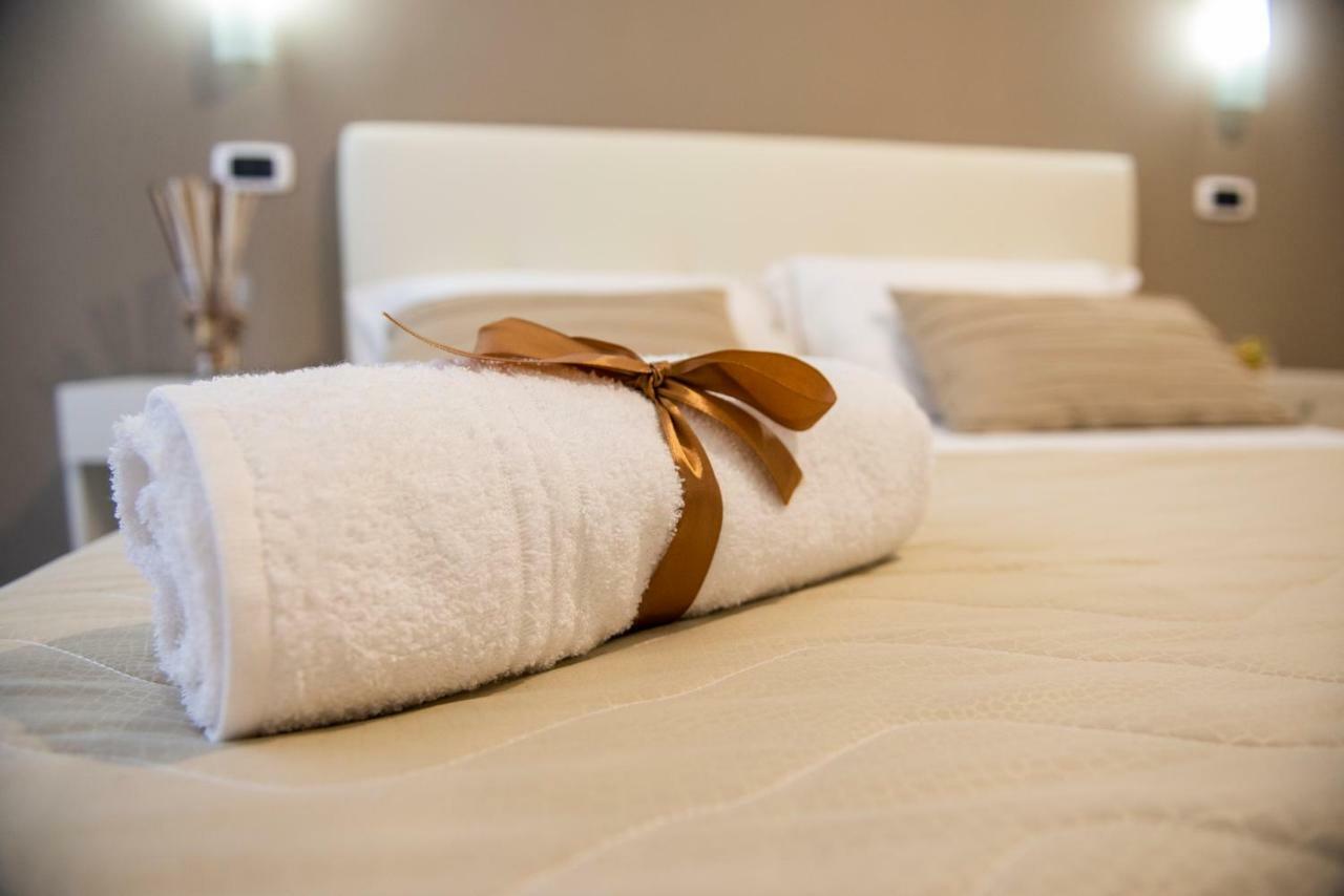 Smeraldo Suite Napoli Ngoại thất bức ảnh